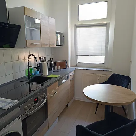 Apartment Sonnen Mit Balkon, 2 Schlafzimmer Und Mehr